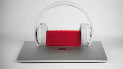 red and white beats by dr dre headphones